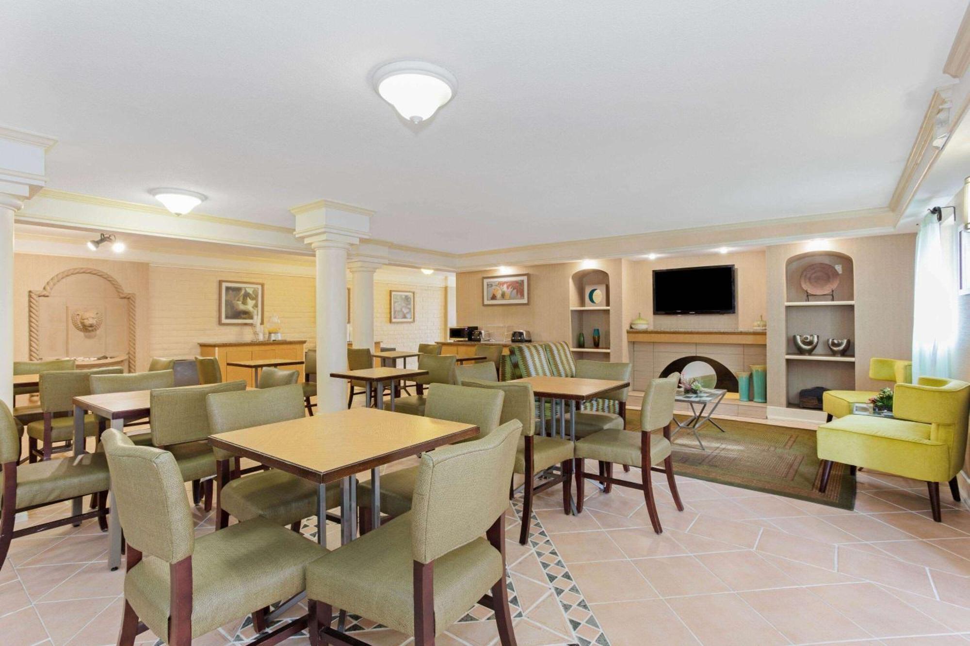 La Quinta Inn By Wyndham Orlando Airport West Dış mekan fotoğraf