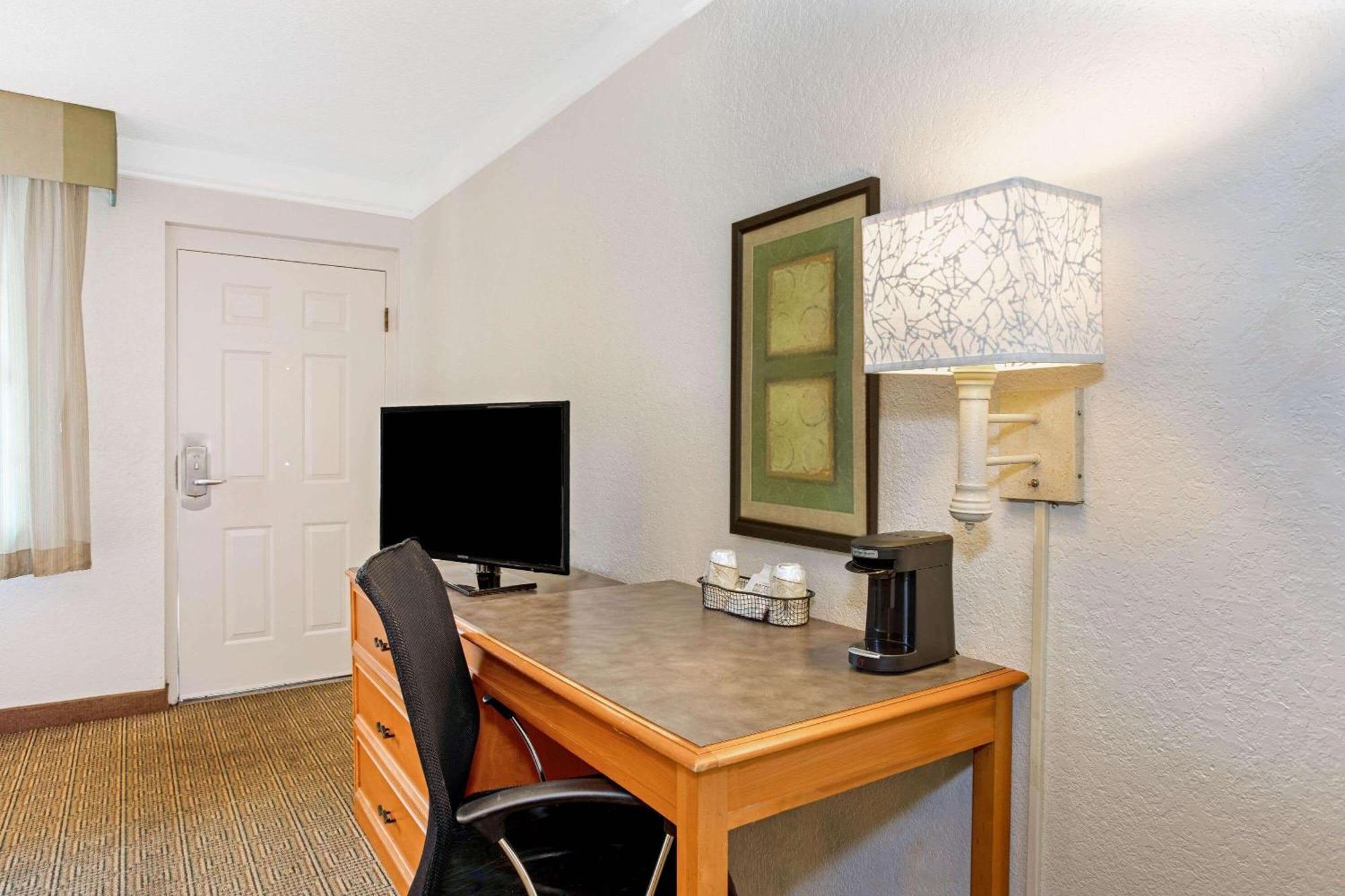 La Quinta Inn By Wyndham Orlando Airport West Dış mekan fotoğraf